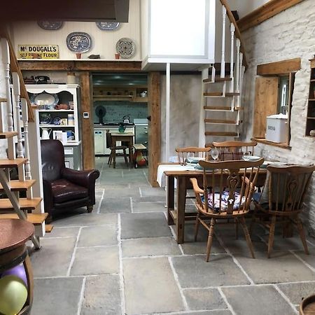 Hopesgate Cottage - รอสเครอา ภายนอก รูปภาพ